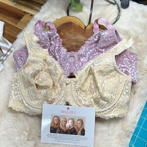 NWT Breezies bras two in package beige and lilac‎ size 36 B